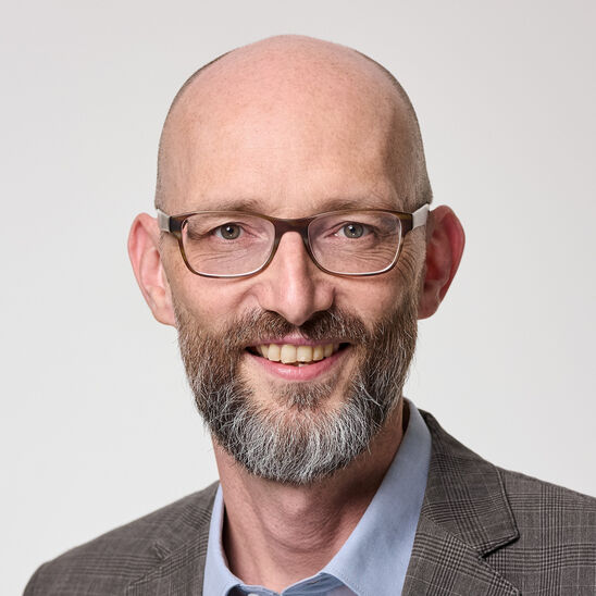  - © Oliver Bellendir