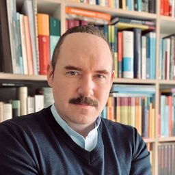 Prof. Dr. Marcel Schütz