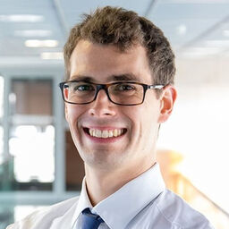 Dr. Steffen Manzer