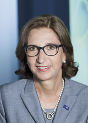 Margret Suckale, Mitglied des Vorstands der BASF SE, Präsidentin des Bundesarbeitgeberverbandes Chemie